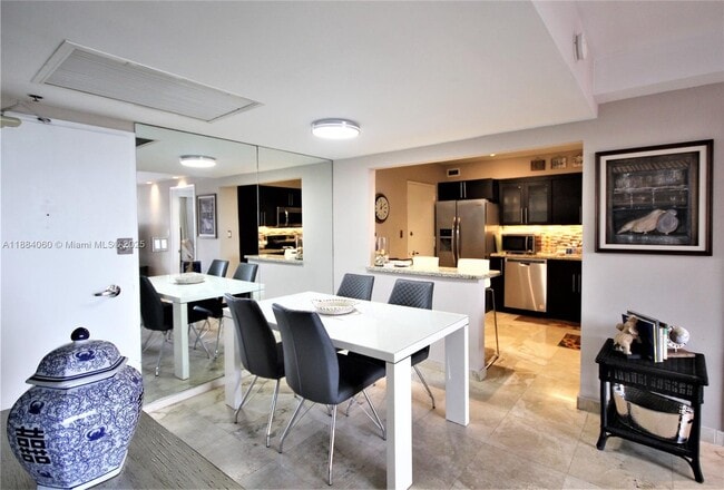 Building Photo - 5161 Collins Ave