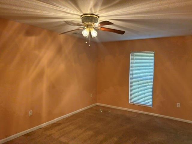 Building Photo - 24105 Plantation Dr NE