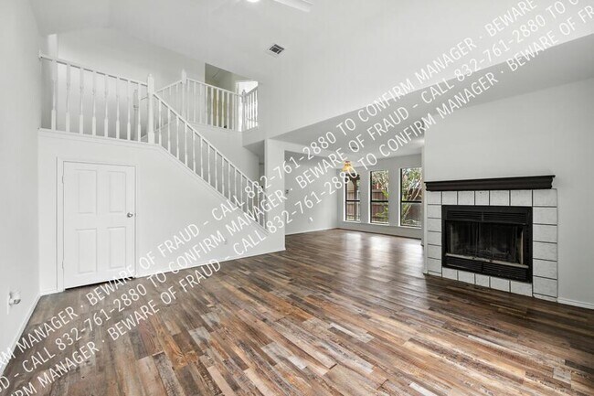 Building Photo - 473 Leisure Ln