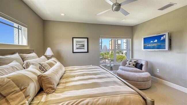 Building Photo - 650 Golden Gate Point