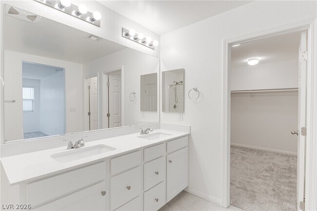 Building Photo - 10106 W Meranto Ave