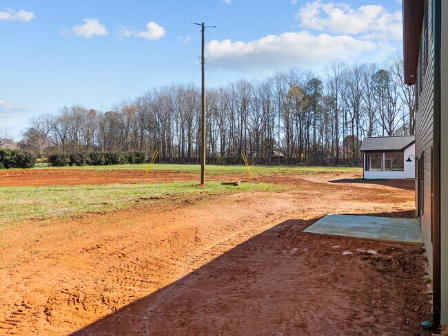 Building Photo - 1020 Gibson Rd