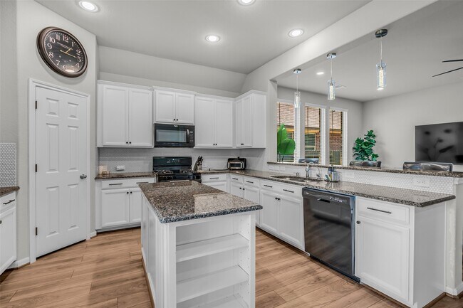 Building Photo - 17330 Hartford Field Ln
