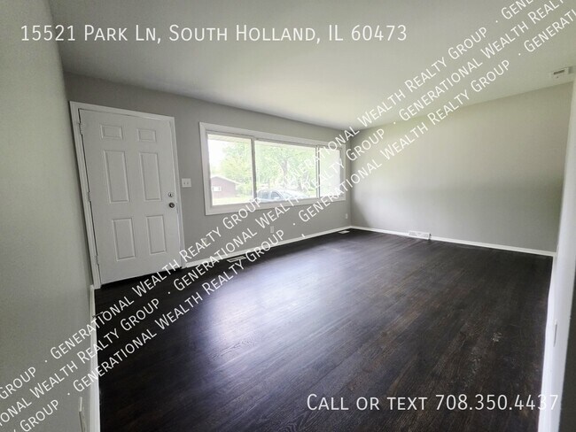 Building Photo - 15521 Park Ln