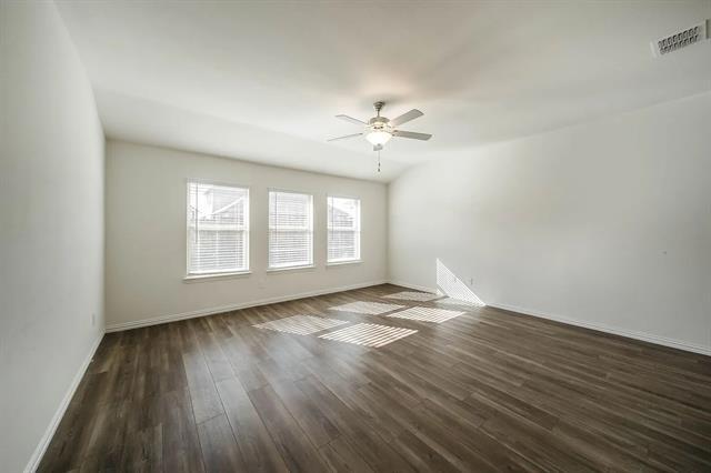 Building Photo - 1215 Chapel Hill Dr