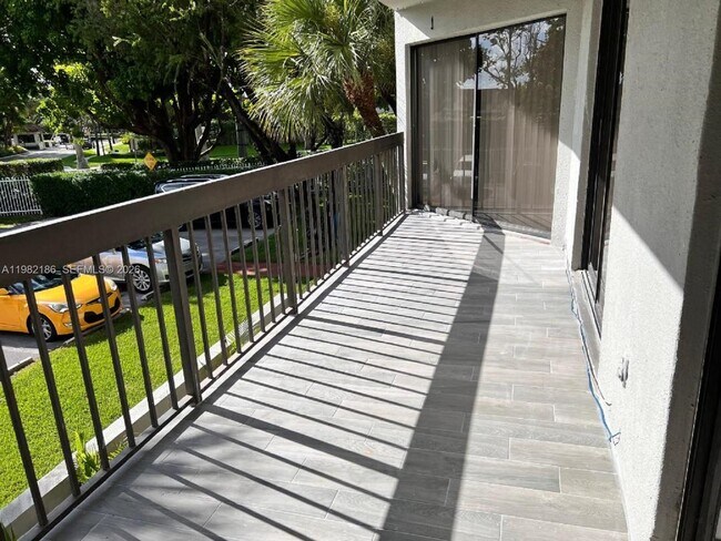 Building Photo - 8820 SW 132nd Pl