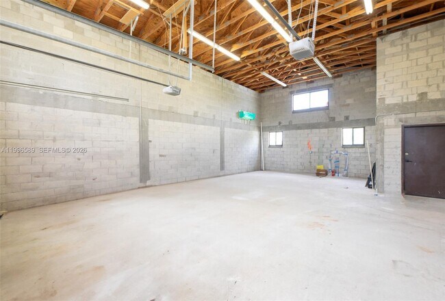 Building Photo - 17101 SW 48th St