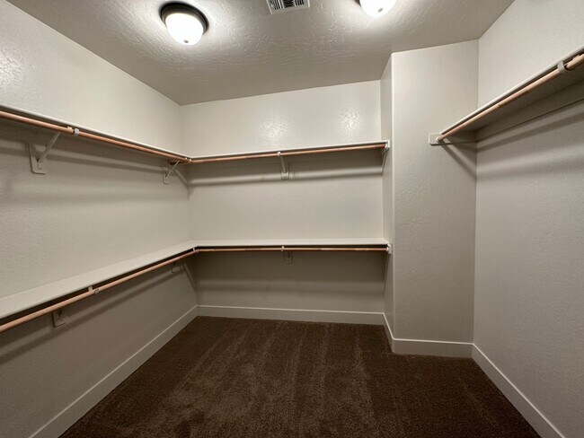 Building Photo - Coming Soon!