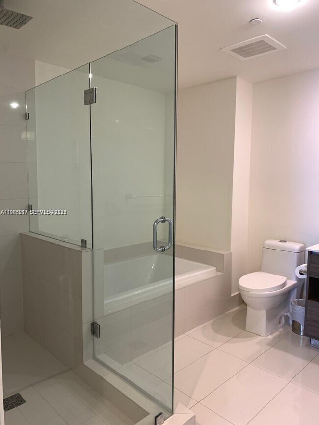 Building Photo - 1100 S Miami Ave