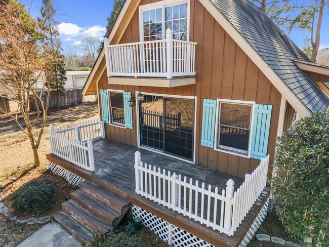 Building Photo - 4984 HWY 264