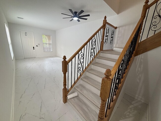 Building Photo - 2789 Eagle Rock Cir