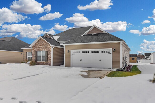 Building Photo - 1000 Abby Leigh Ave