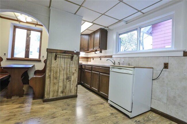 Building Photo - 516 Cedarwood Terrace