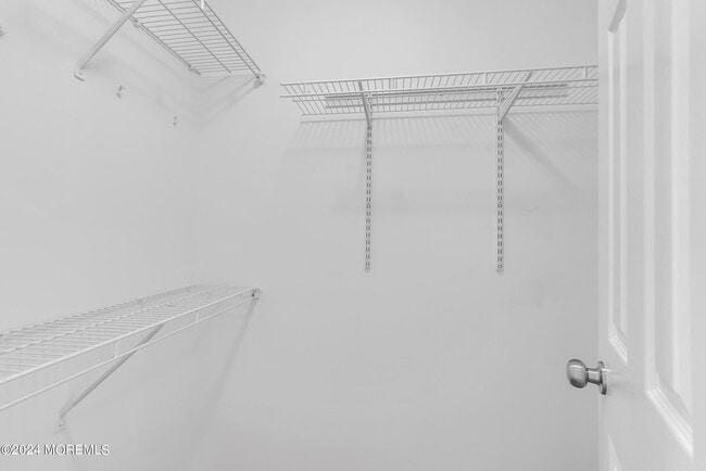 Building Photo - 2 Charles Ct