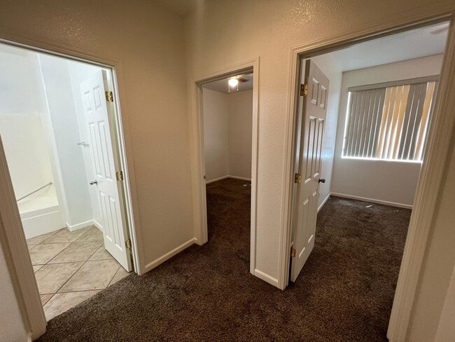 Building Photo - 560 Sutherland Ranch Ln