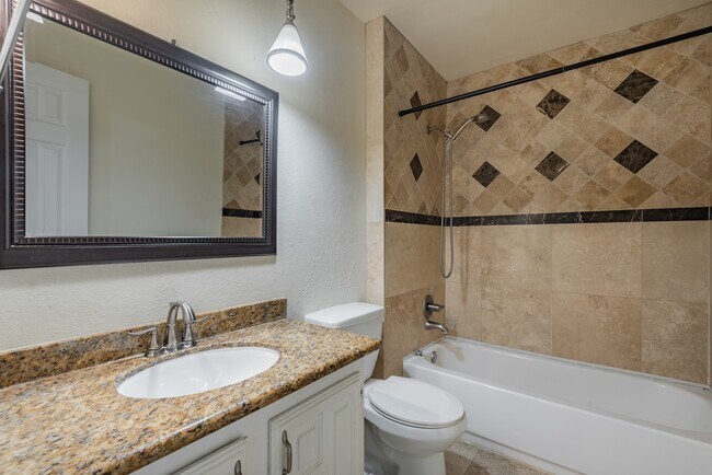 Building Photo - 5139 Sprey Dr
