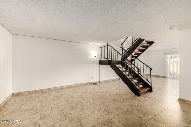 Building Photo - 3109 W Harmont Dr