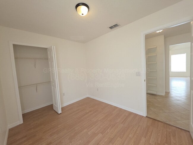 Building Photo - 752 Sonja Cir