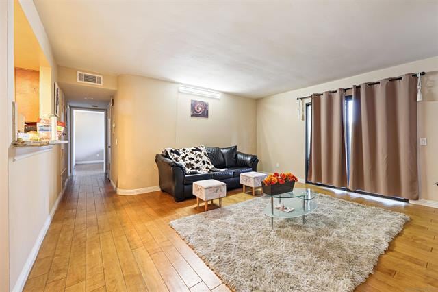 Building Photo - 9409 Fairgrove Ln