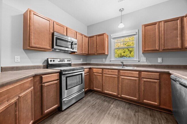 Building Photo - Welcome to Carolina Forest!