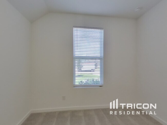 Building Photo - 3024 Pintail St