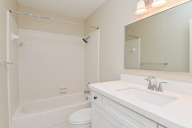 Building Photo - 1619 Prairie Mark Ln