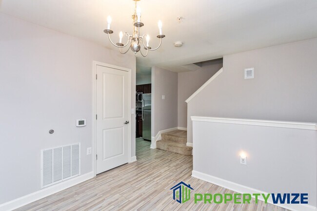 Building Photo - 4128 Orchard Ridge Blvd