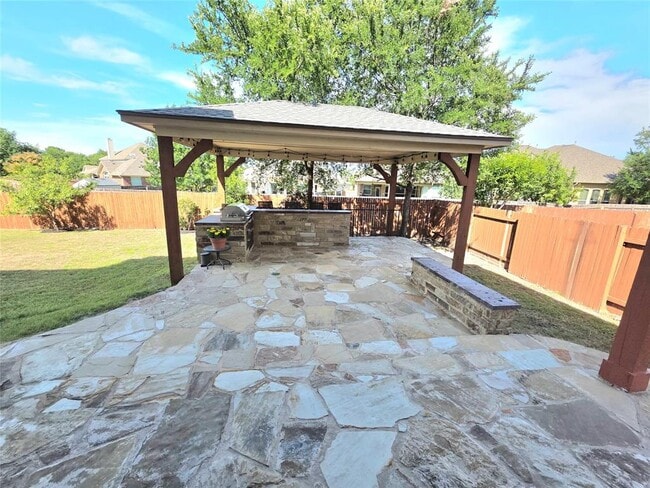 Building Photo - 333 Spanish Mustang Dr