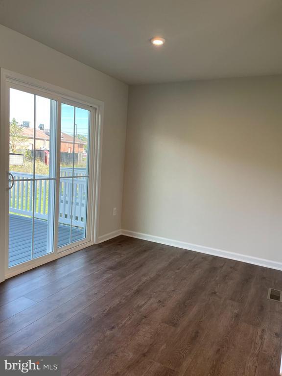 Building Photo - 109 KENSINGTON Cir