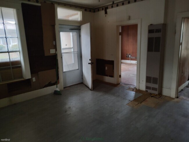 Building Photo - 3 br, 1 bath House - 732 Thomas Street
