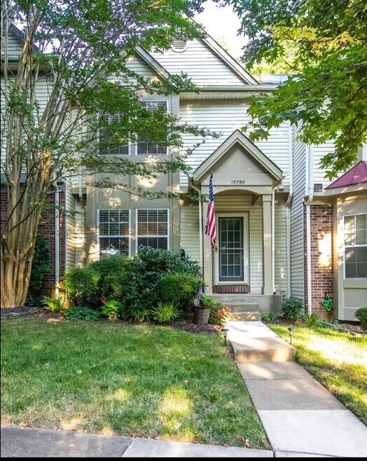 Building Photo - 15798 Widewater Dr