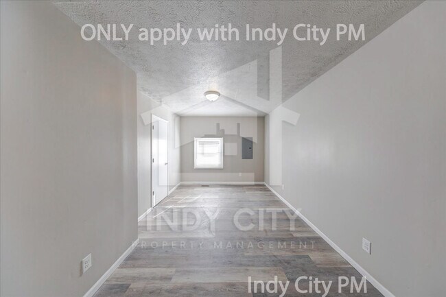 Building Photo - 3440 N Harding St