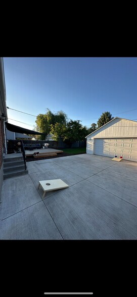 Building Photo - 259 E Herbert Ave