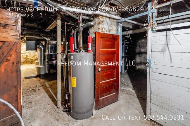 Building Photo - 381 Adams St