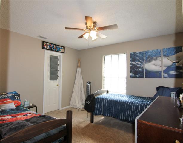 Building Photo - 1537 Yaggi Dr