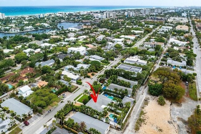 Building Photo - 342 NE 7th Ave