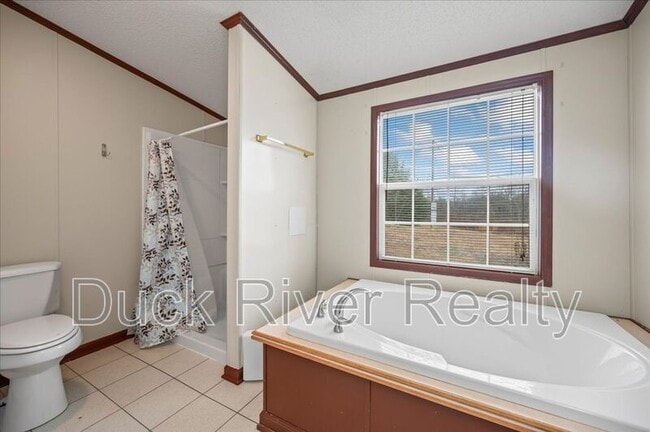 Building Photo - 2588 Johnson Creek Rd