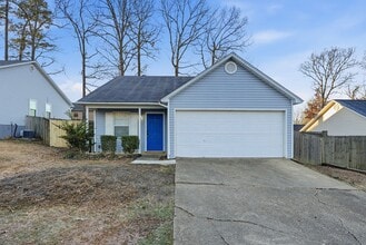 Building Photo - Home in Benton