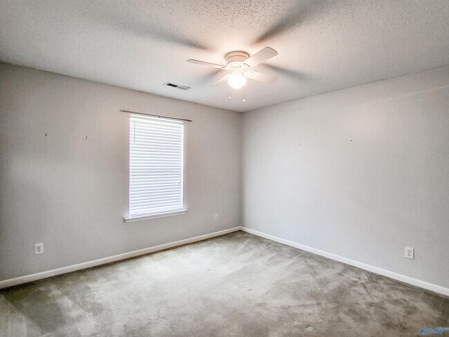 Building Photo - 157 Garden Brook Dr