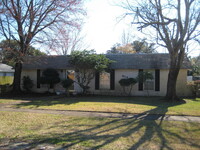 Building Photo - 614 Mountain Dr