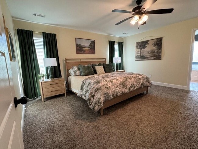 Building Photo - 2415 England Ln