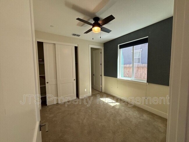 Building Photo - 12086 Mircado Wy