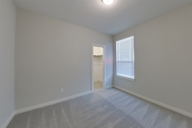 Building Photo - 2414 Cohorn Trl