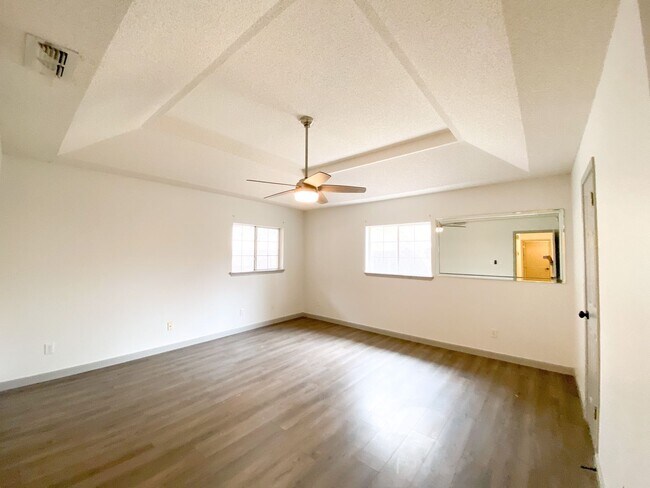 Building Photo - Perfect Fit, Perfect Home In McAllen!
