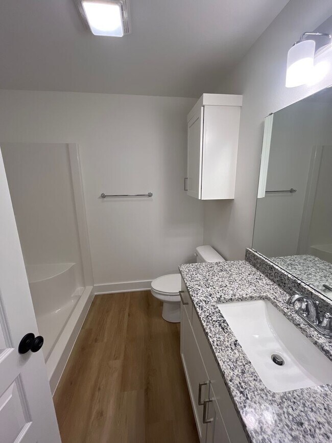 Building Photo - Your Dream Home Just Hit the Market – Don’t Miss Out!