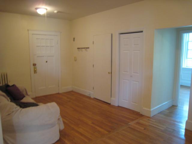 Building Photo - 62 Egmont St