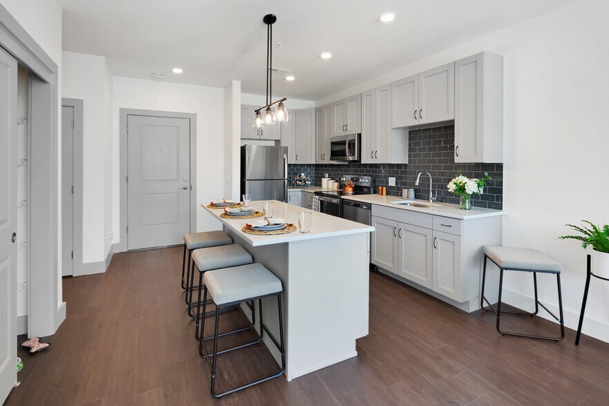 Building Photo - The Union