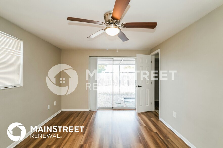 Building Photo - 3452 Brookfield Dr