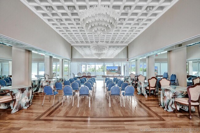 Building Photo - 1360 S Ocean Blvd