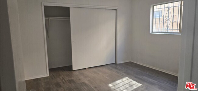 Building Photo - 2630 S La Salle Ave